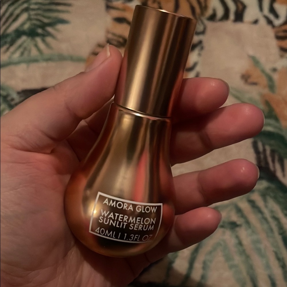 Amora Glow Watermelon Sunlit Serum -